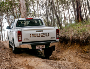 AT700 tyre test