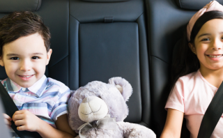 kids wearing seatbelts car safety